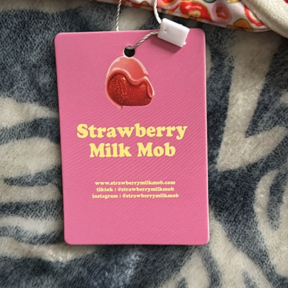 Strawberry Milk Mob NWT Floral Print XS Bikini Top Velvet Romance - Picture 5 of 7